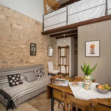 Dimore Del Valentino Farm stay